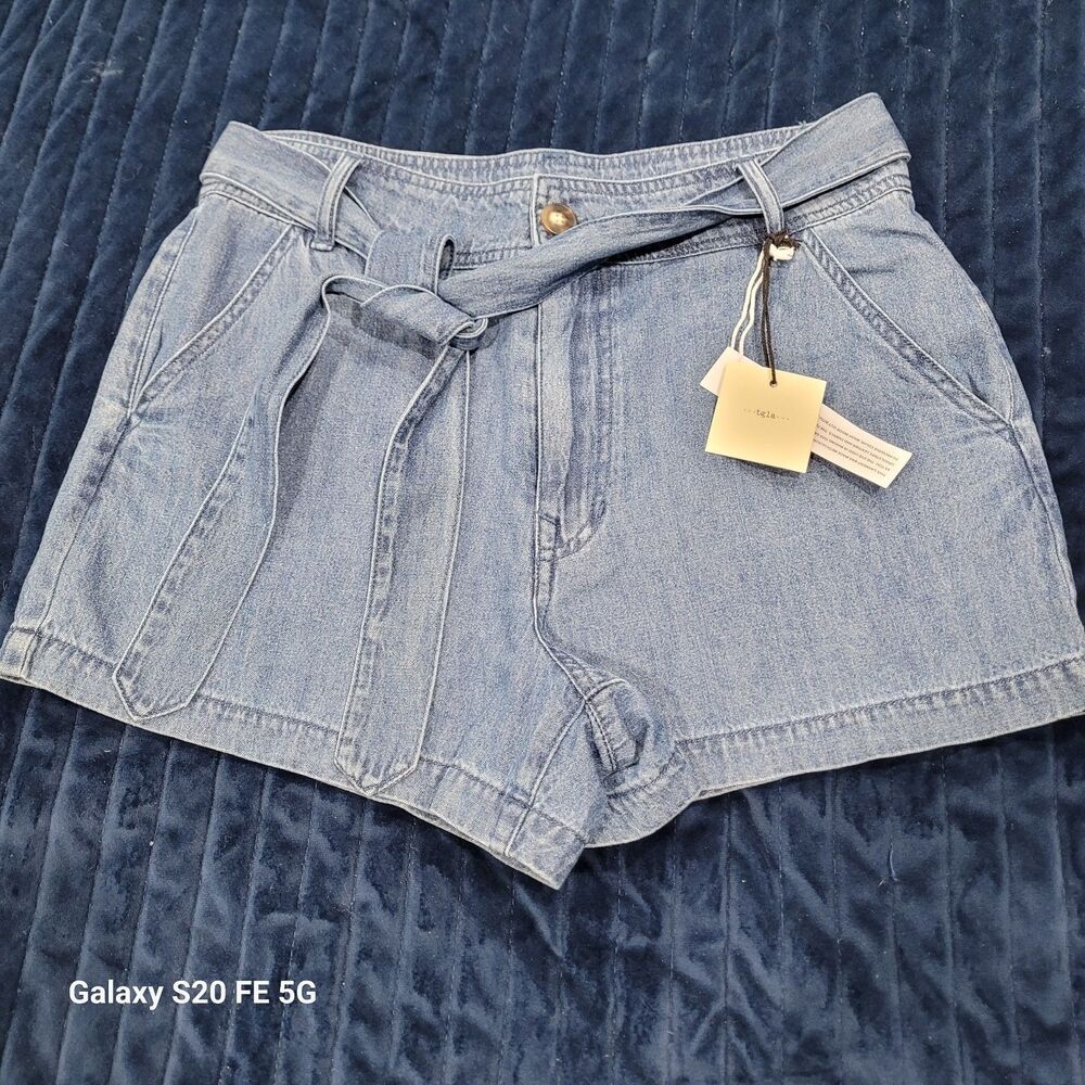 NWT! Francesca’s tgla Blue Denim Look~Sz S Belted Shorts B25